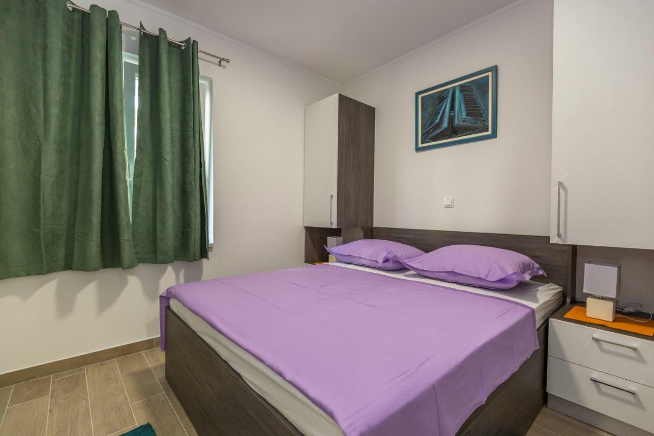 Ferienwohnung Acoustic Makarska Exterior foto