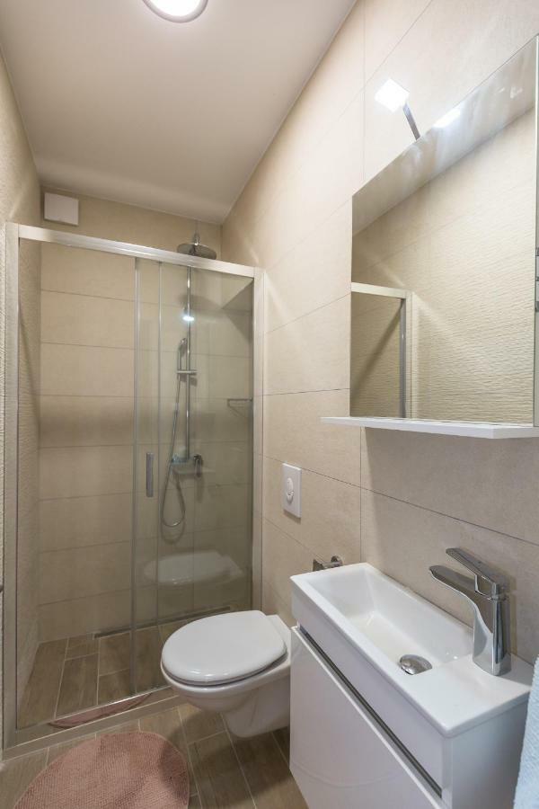Ferienwohnung Acoustic Makarska Exterior foto